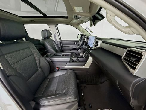 Used 2024 Toyota Tundra Limited image 29