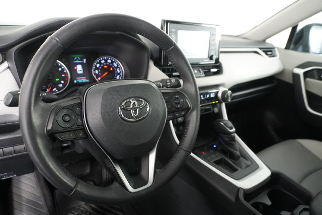 Used 2021 Toyota RAV4 XLE Premium FWD image 27