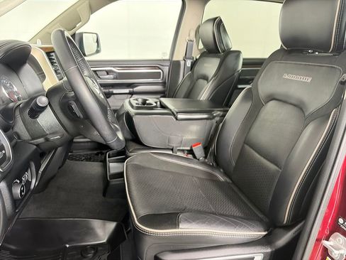 Used 2022 RAM 1500 Laramie AWD/4WD image 11