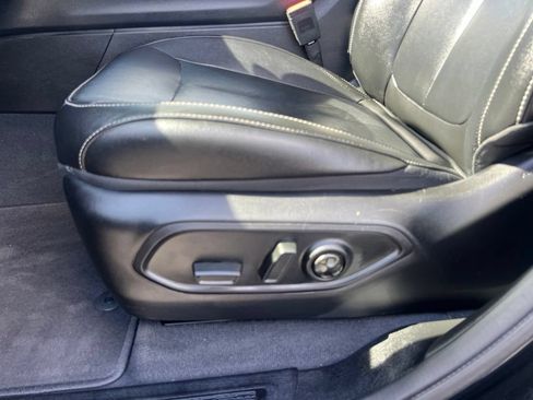 Used 2023 Jeep Grand Cherokee 4WD 4xe image 24