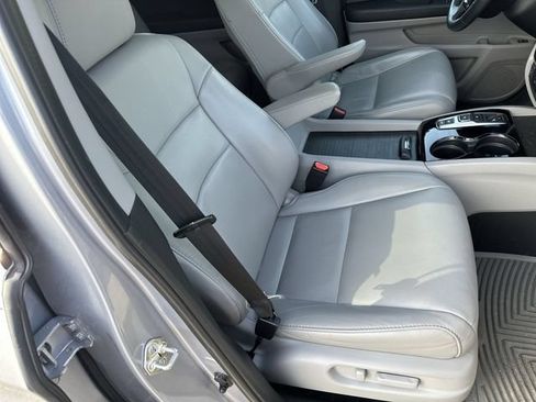 Used 2018 Honda Pilot Touring image 29