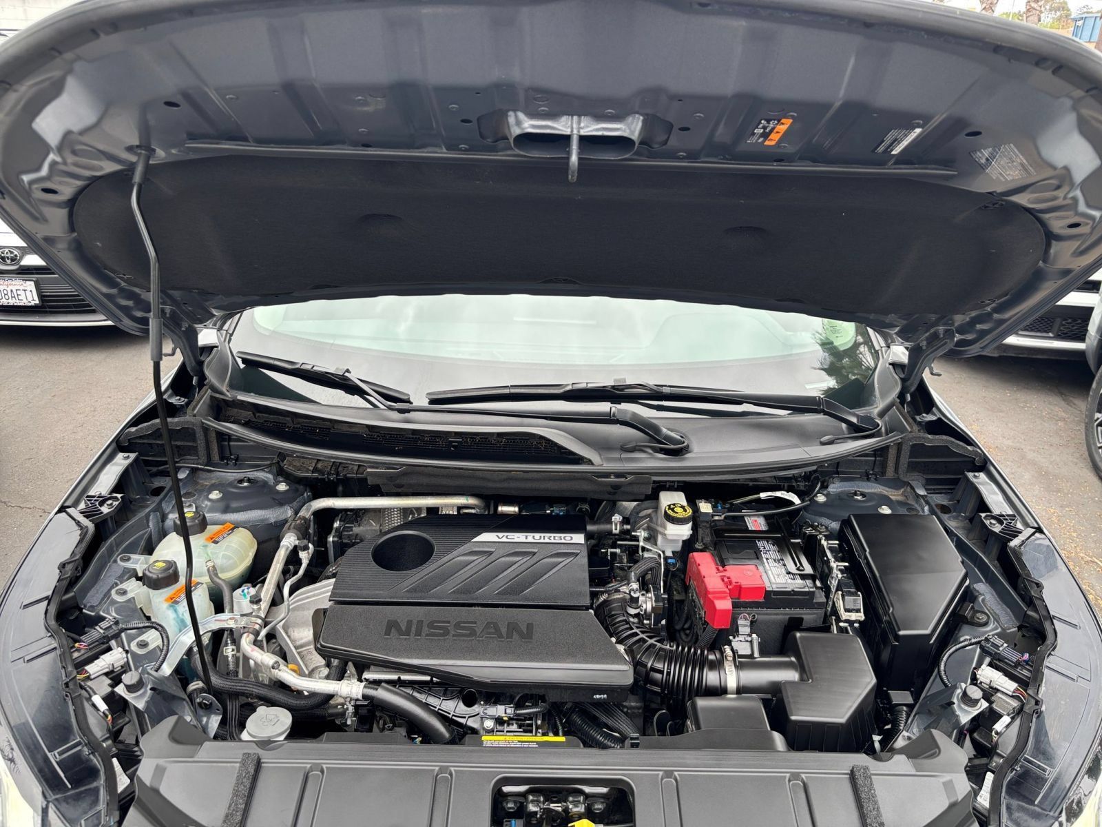 Used 2025 Nissan Rogue SV FWD image 33