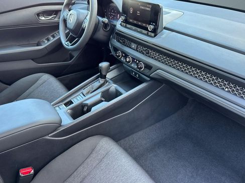 Used 2024 Honda Accord LX image 32