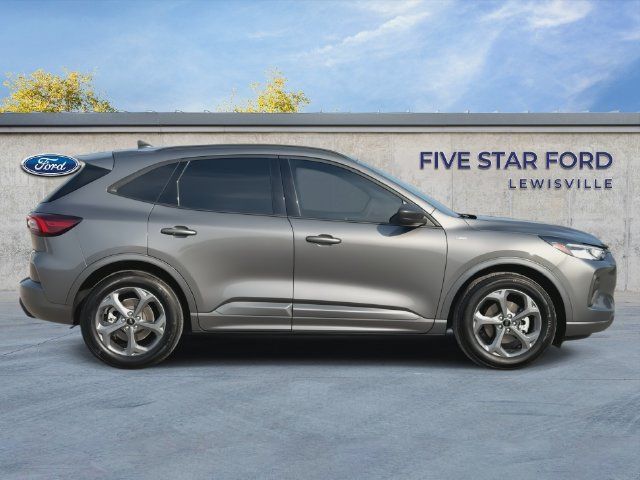 Certified 2024 Ford Escape ST-Line w/ Tech Pack #1 FWD image 9