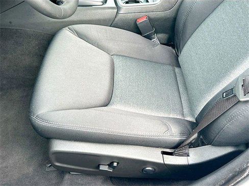 Certified 2023 Chrysler 300 Touring image 18