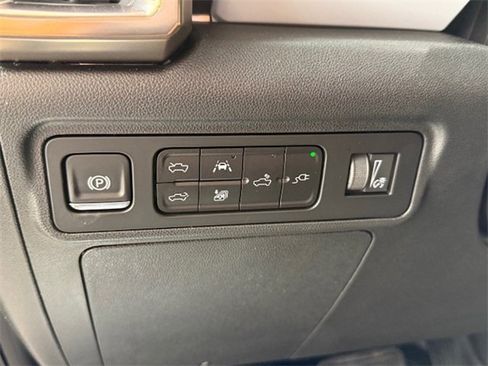 New 2025 GMC Hummer EV 2X w/ LPO, Dark Essentials Package image 36