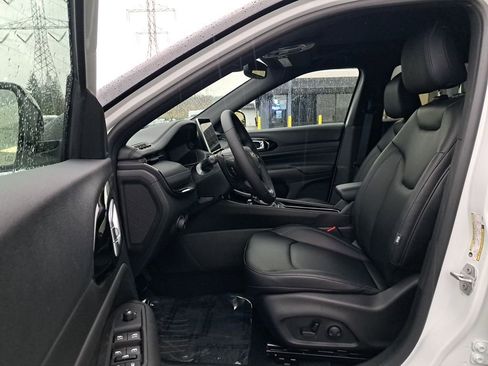 New 2026 Jeep Compass Limited w/ Sun, Sound & Navigation Group AWD/4WD image 11