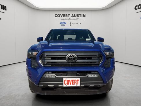 Used 2025 Toyota Tacoma SR5 RWD image 8