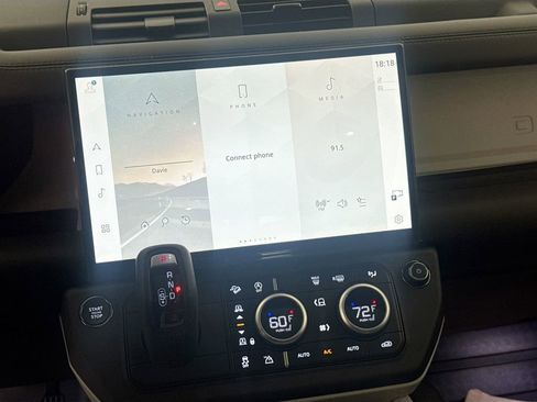 New 2026 Land Rover Defender 110 X-Dynamic SE image 15