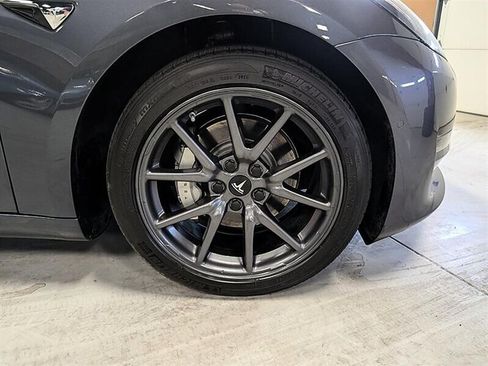 Used 2018 Tesla Model 3 Long Range AWD/4WD image 12