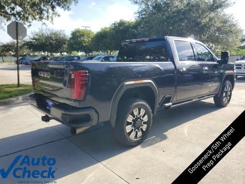 Used 2025 GMC Sierra 2500 Denali w/ Denali Reserve Package AWD/4WD image 4