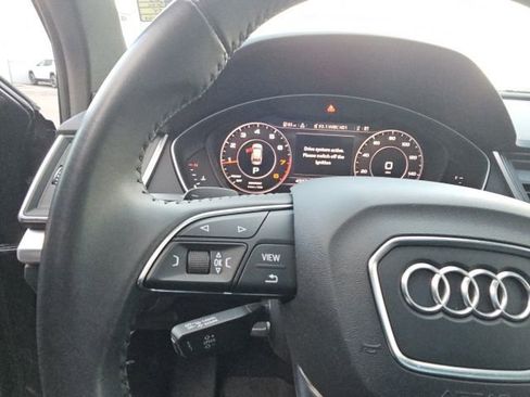 Used 2020 Audi Q5 2.0T Titanium Premium Plus image 35