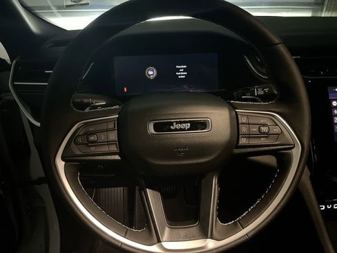 New 2025 Jeep Grand Cherokee L Altitude RWD image 14