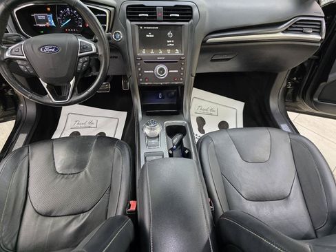 Used 2018 Ford Fusion Titanium FWD image 26