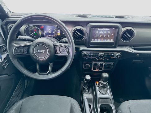 Used 2023 Jeep Wrangler Unlimited w/ Convenience Group image 14