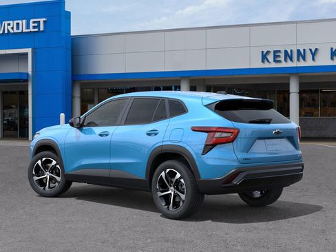 New 2026 Chevrolet Trax RS w/ Sunroof Package image 3