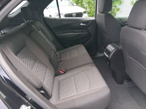Used 2019 Chevrolet Equinox LT FWD image 16