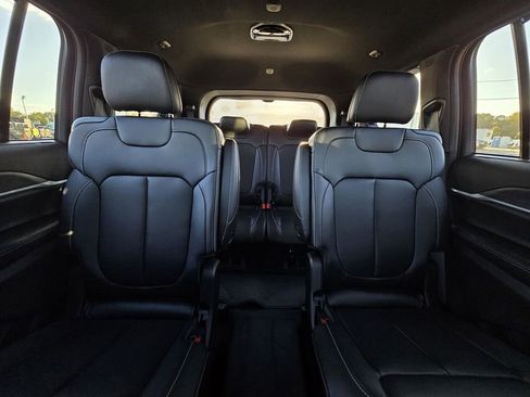 New 2025 Jeep Grand Cherokee L Limited AWD/4WD image 37