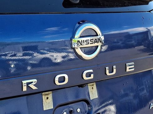 Used 2021 Nissan Rogue S AWD/4WD image 31