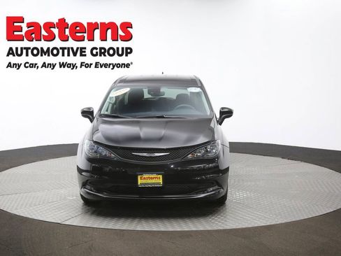 Used 2023 Chrysler Voyager LX FWD image 51