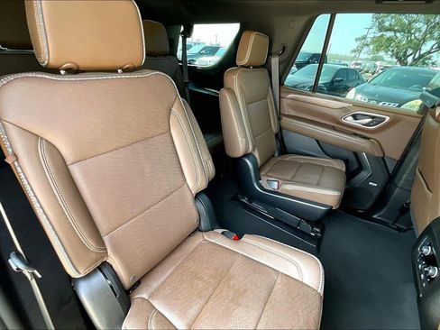 Used 2023 Chevrolet Tahoe High Country RWD image 22
