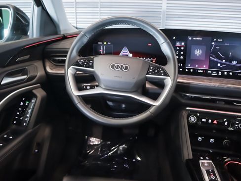 Used 2025 Audi Q5 Premium w/ Premium Plus AWD/4WD image 19