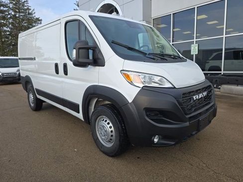 Used 2025 RAM ProMaster 1500 w/ Convenience Group FWD image 1