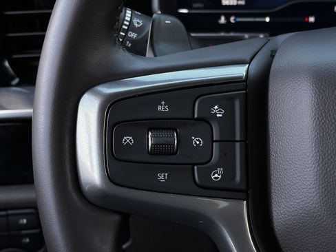 Used 2025 Chevrolet Silverado 1500 LT Trail Boss w/ Convenience Package II AWD/4WD image 17