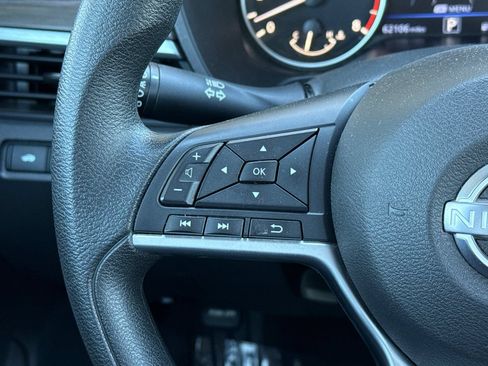 Used 2024 Nissan Altima 2.5 SV FWD image 28