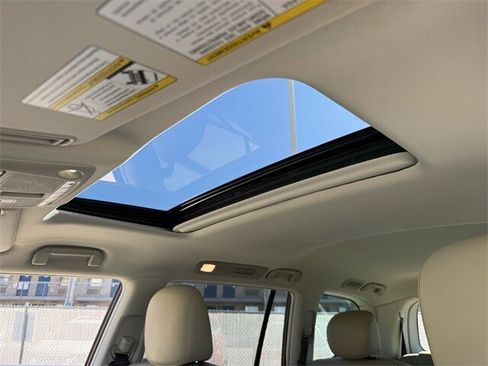 Used 2023 INFINITI QX80 Premium Select w/ Cargo Package image 27