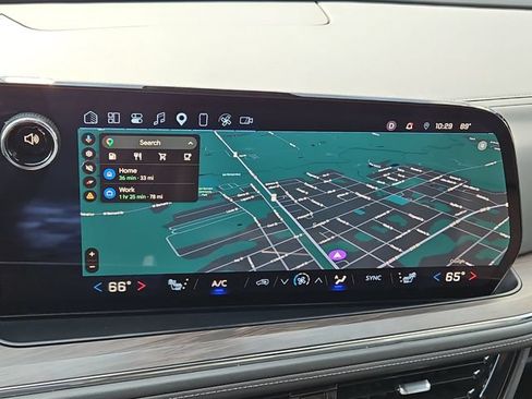 Used 2025 Chevrolet Suburban Z71 AWD/4WD image 15