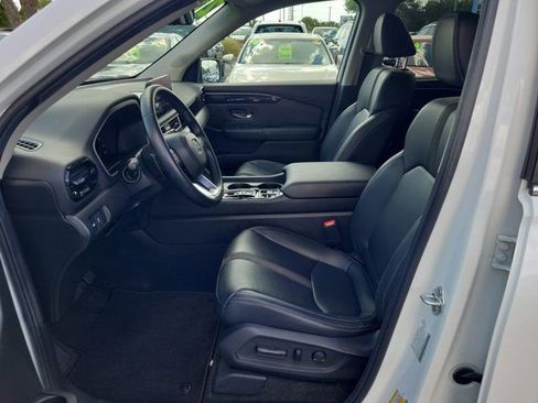 Used 2025 Honda Pilot EX-L image 15