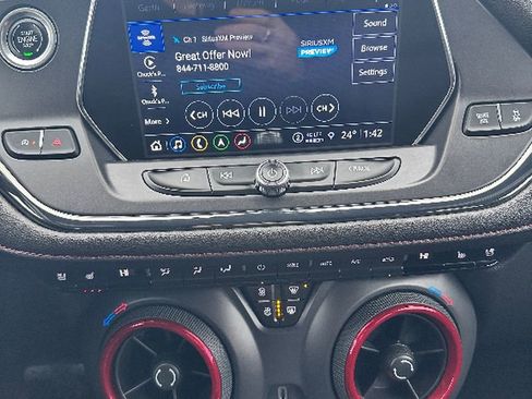 Used 2021 Chevrolet Blazer RS w/ Enhanced Convenience Package image 12