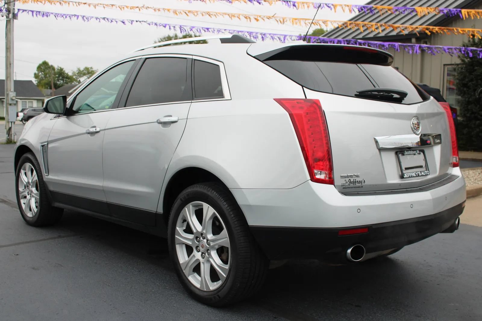 Used 2015 Cadillac SRX Performance w/ Driver Awareness Package FWD image 2