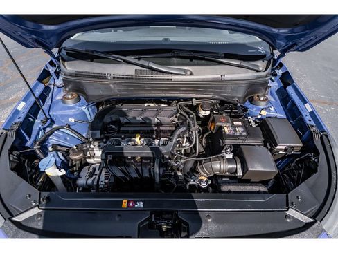 Used 2024 Hyundai Venue SE image 30