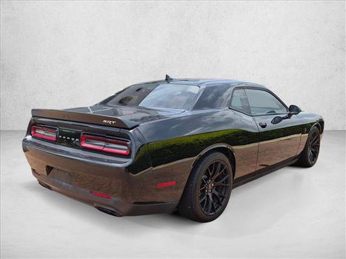 Used 2015 Dodge Challenger SRT Hellcat RWD image 4