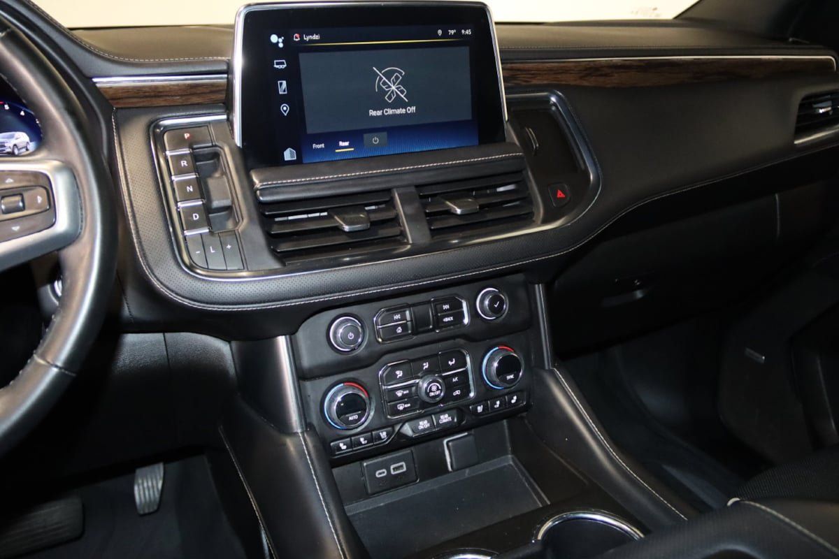 Used 2023 Chevrolet Tahoe Premier AWD/4WD image 45