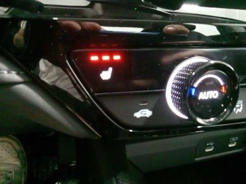 Used 2023 Honda Accord EX-L image 30