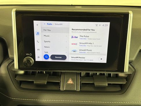 Used 2024 Toyota RAV4 XLE image 30