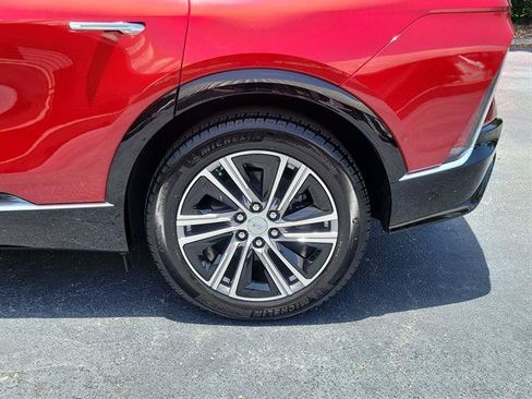 Certified 2025 Cadillac Lyriq Luxury w/ LPO, Floor Liner Package RWD image 5