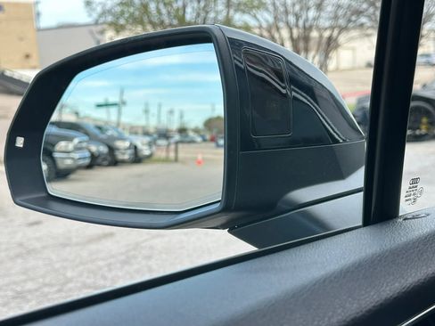 Used 2017 Audi Q7 3.0T Premium Plus image 39