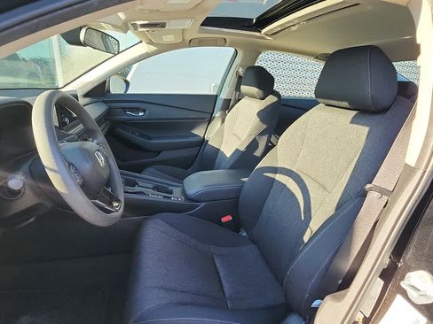 Used 2025 Honda Accord SE image 3
