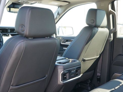Used 2024 GMC Sierra 1500 Denali w/ Technology Package AWD/4WD image 22
