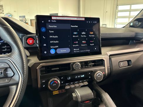Used 2025 Toyota 4Runner TRD Off-Road Premium w/ Tow Technology Package AWD/4WD image 27