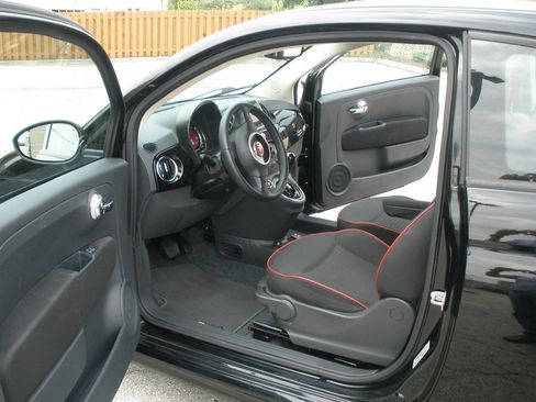 Used 2017 FIAT 500 Pop w/ Sport Appearance Package FWD image 24