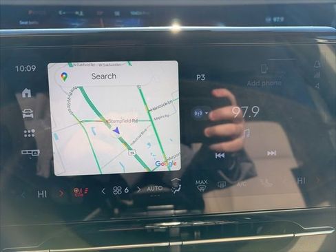 Used 2025 Lincoln Nautilus Premier image 16