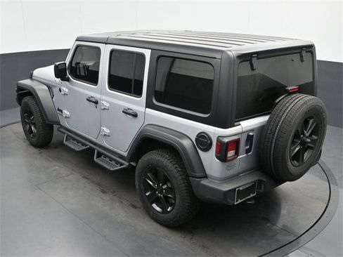 Used 2022 Jeep Wrangler Unlimited Sport image 22