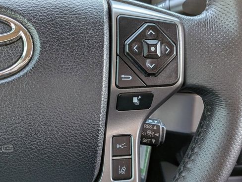 Used 2019 Toyota Tacoma SR5 image 23