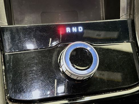 Used 2023 Jeep Grand Cherokee Altitude image 24