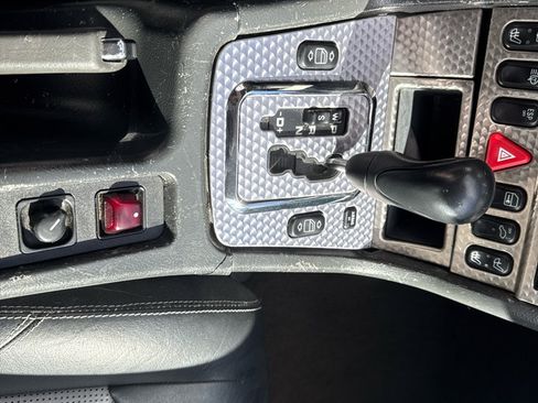 Used 2004 Mercedes-Benz SLK 32 AMG w/ Lighting Pkg image 18